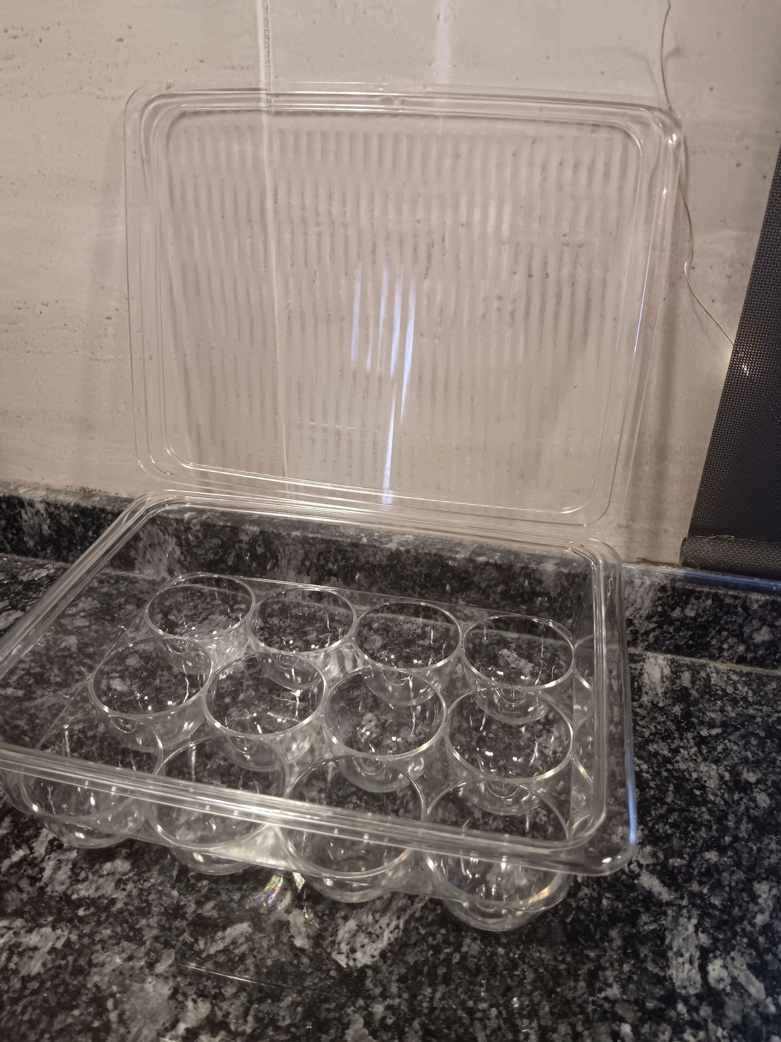 Contenedor nuevo para nevera de 12 huevos 22,8x17,5 x 7,7 cm – photo 2